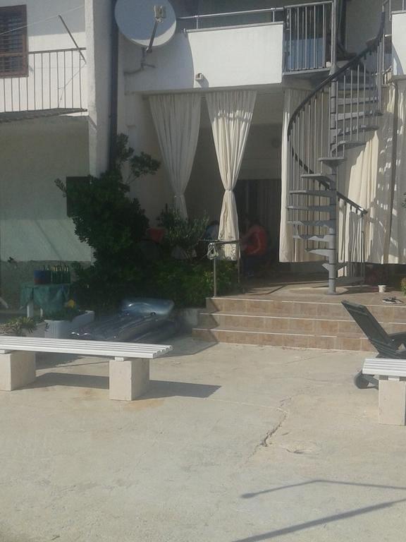 Apartments Toma Bajnice Directly Krilo Room photo