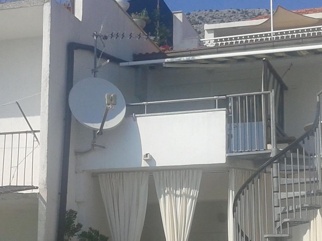 Apartments Toma Bajnice Directly Krilo Room photo